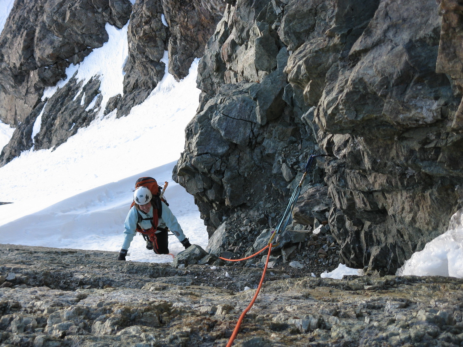 Quelques mètres de rochers gelés à la sortie du Mettrier, ça change de la neige !