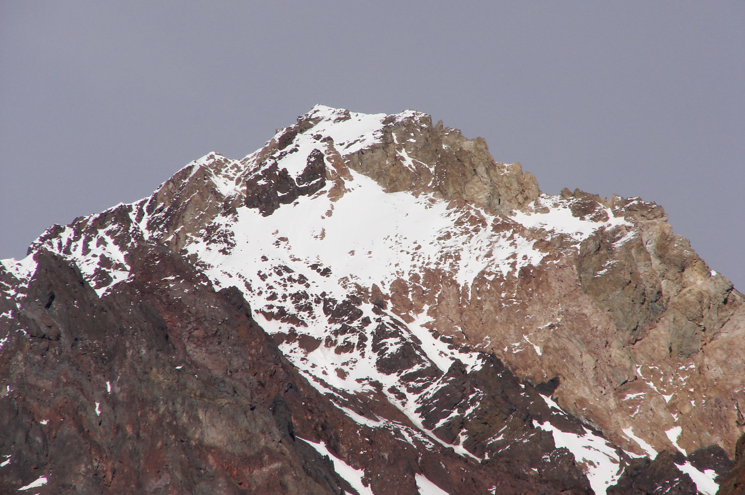 Detalle con zoom del Pico Navarro