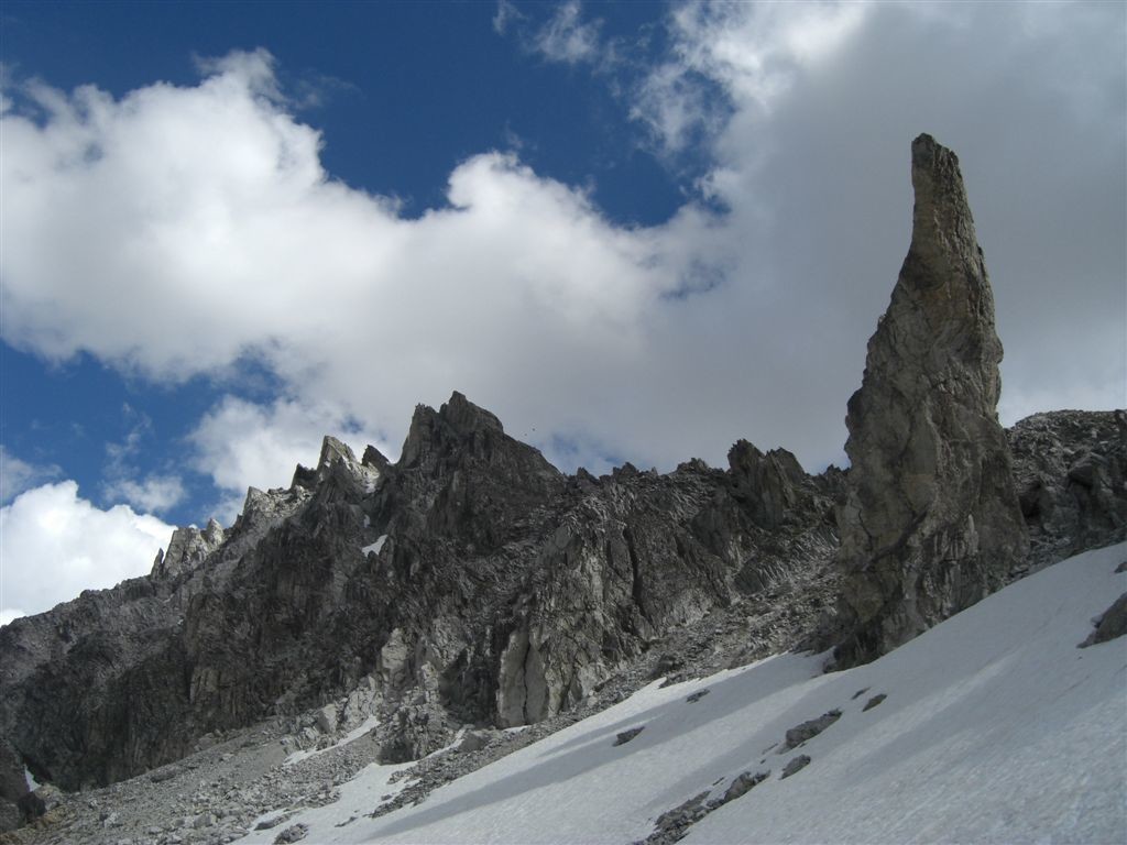 La tour isolée