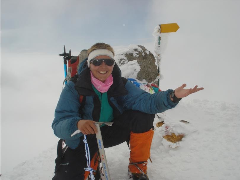 Au sommet de Mt Elbrouz 5642m.