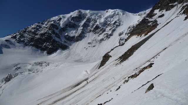 la valle da sopra il bivacco