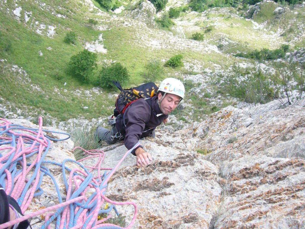petit félix L2 (au mauvais relais)(notez le délicat agencement de la corde par moon)