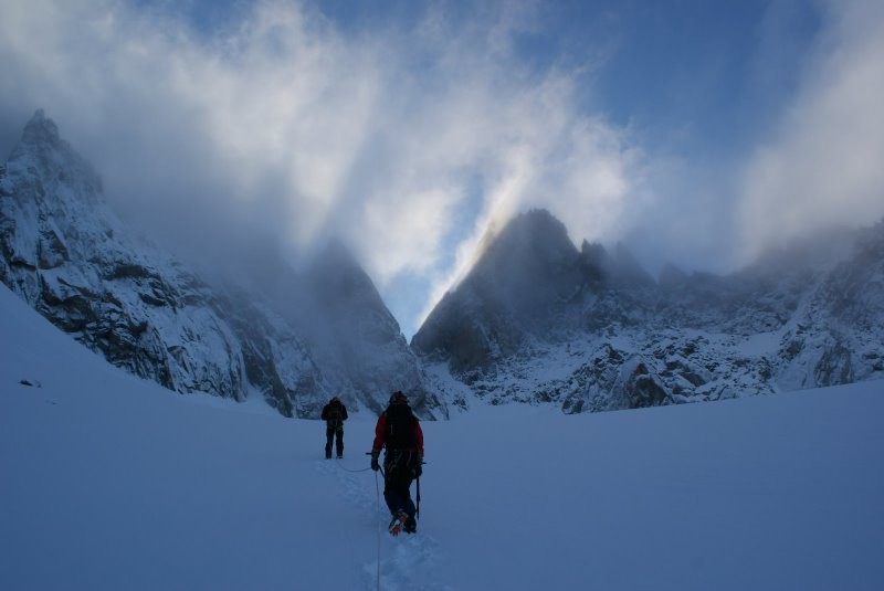 Au pied du couloir de la Table - Aiguille du Tour