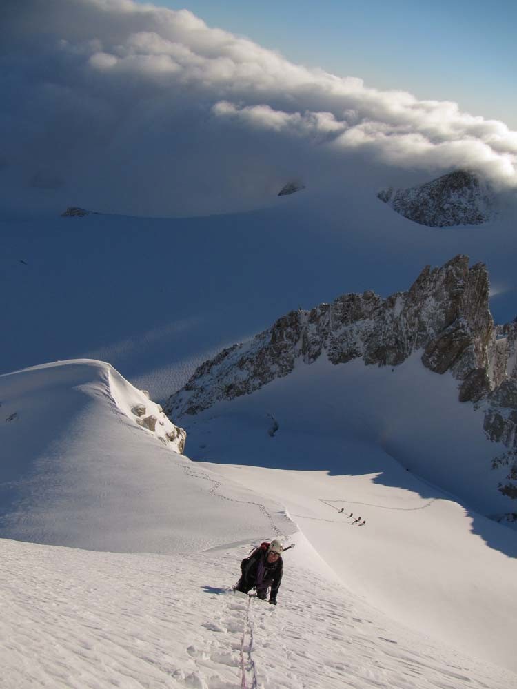 Aiguille du tour sous les nuages