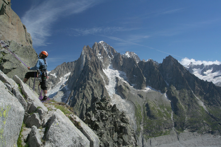au pied du rappel de descente, avec la vue sur la verte