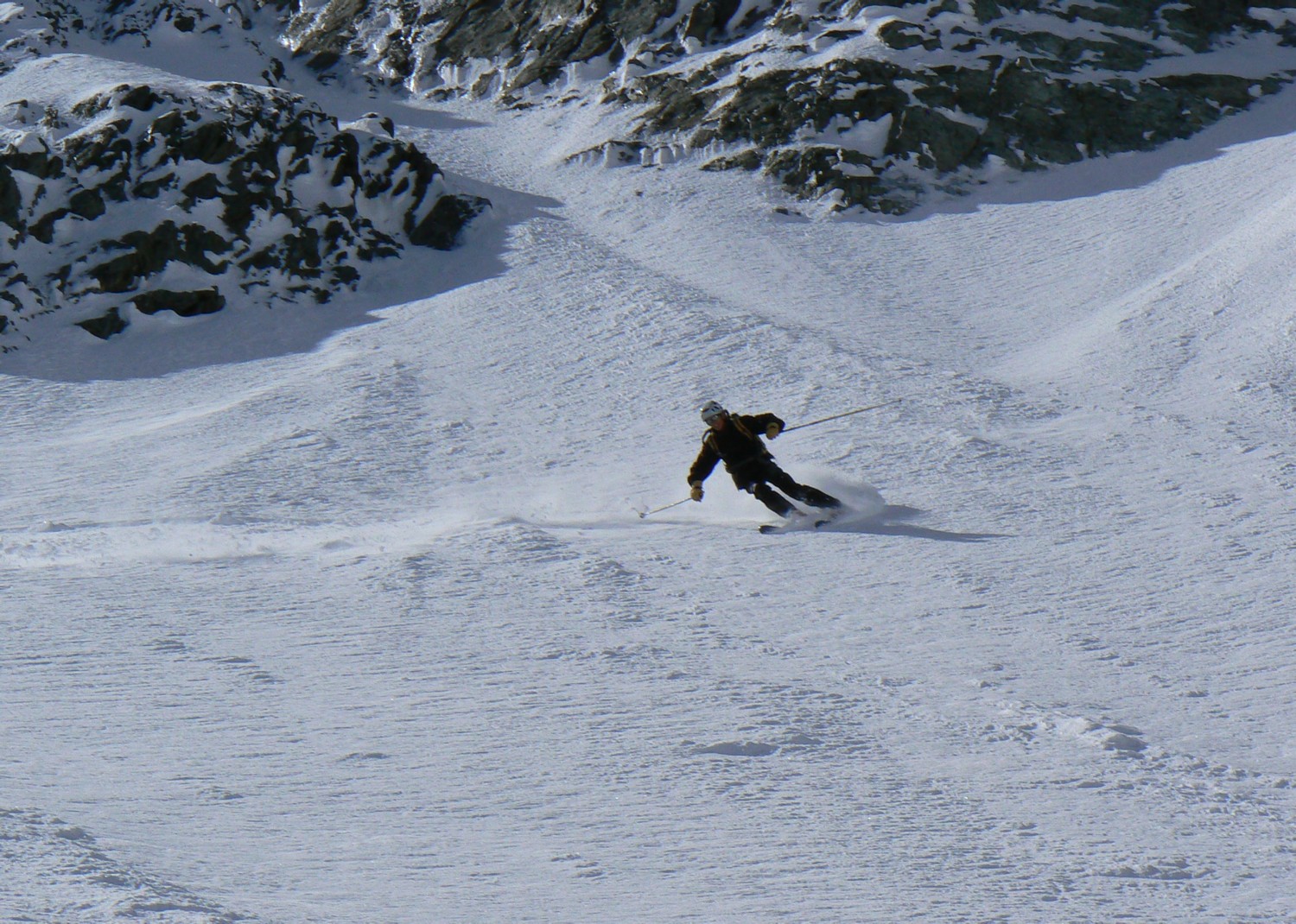 Grand ski dans le Couloir Occidental du Pic Central du Vaccivier