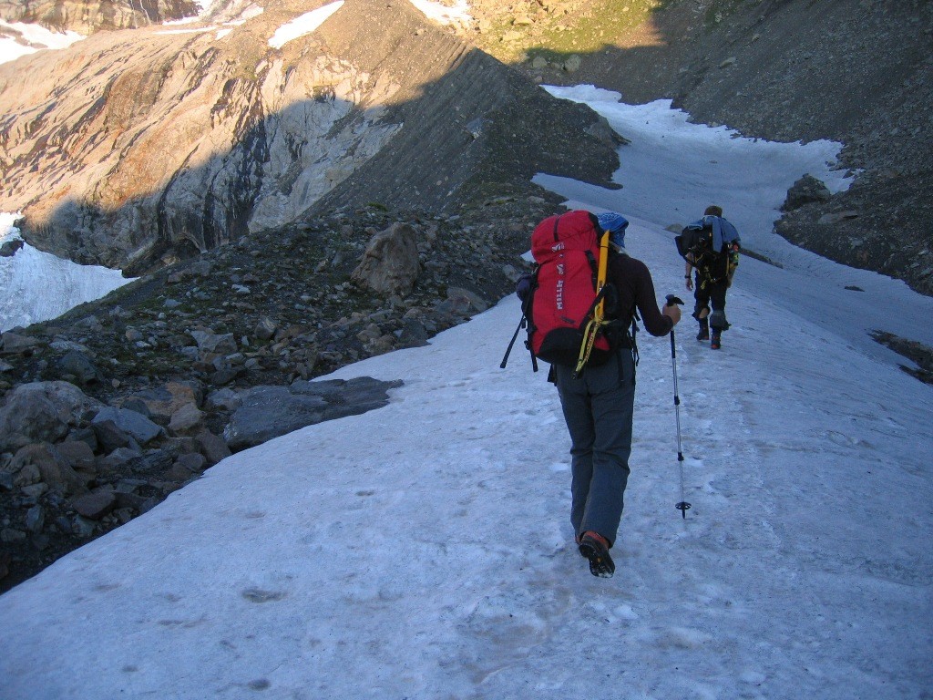 Sur la moraine du glacier de Séguret-Foran