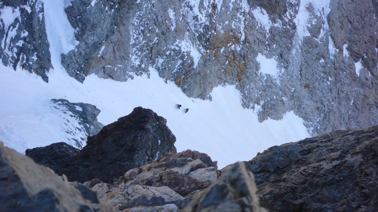 Une cordée dans le haut du couloir N