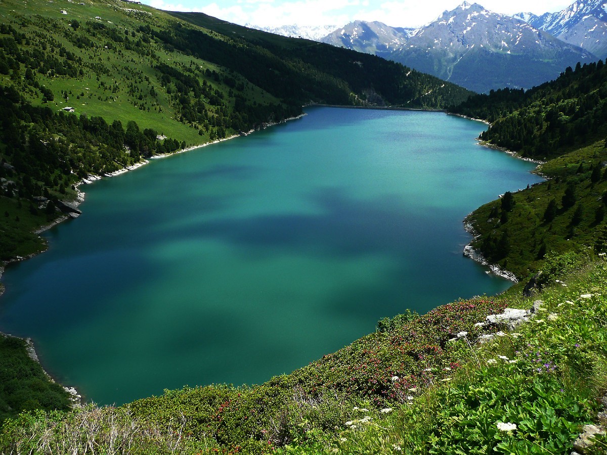 Lac de Plan d'Amont, montée au refuge de la Parrachée