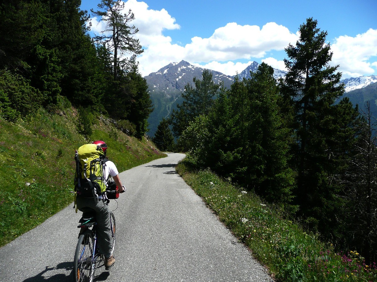 Retour dans la vallée après la Dent Parrachée
