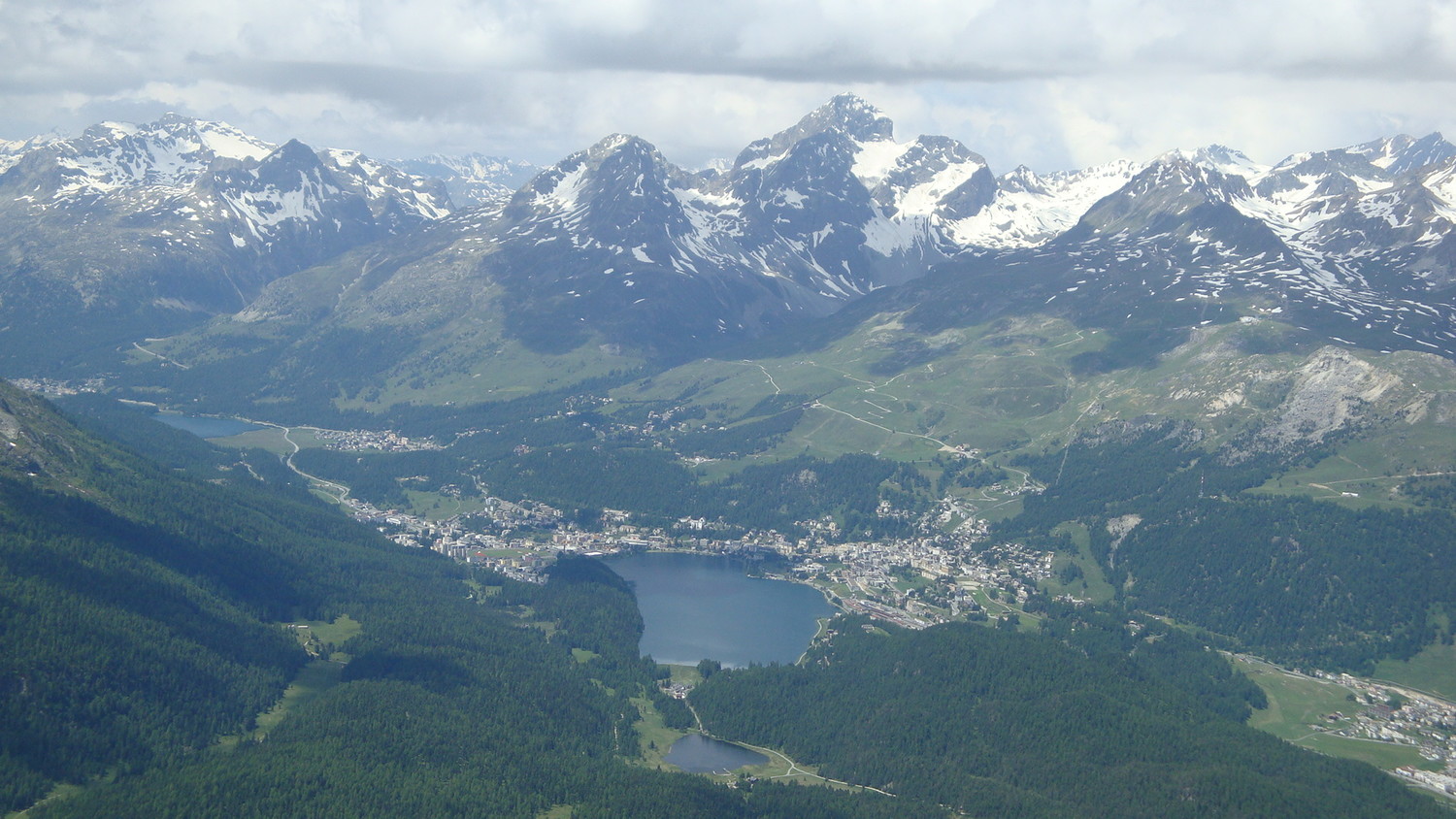 St. Moritz et le Julier au centre