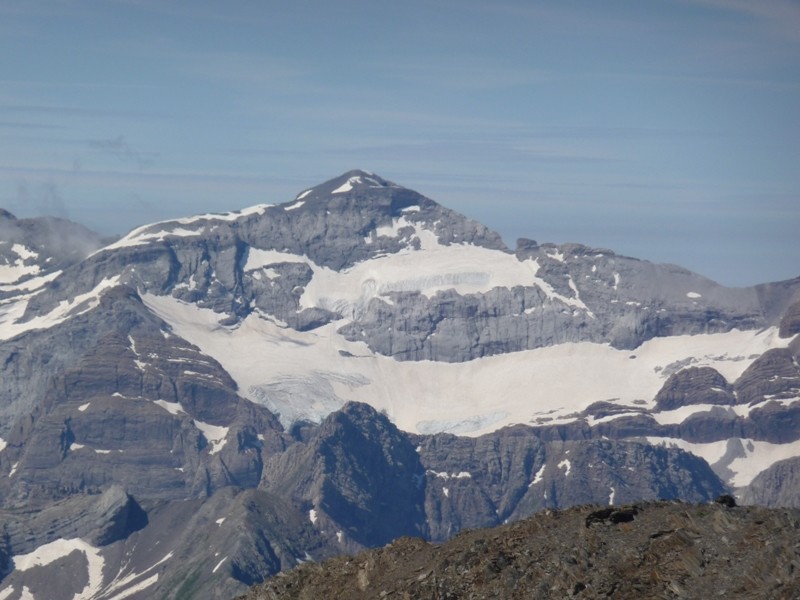 Le mont perdu avec la glace qui apparait bien