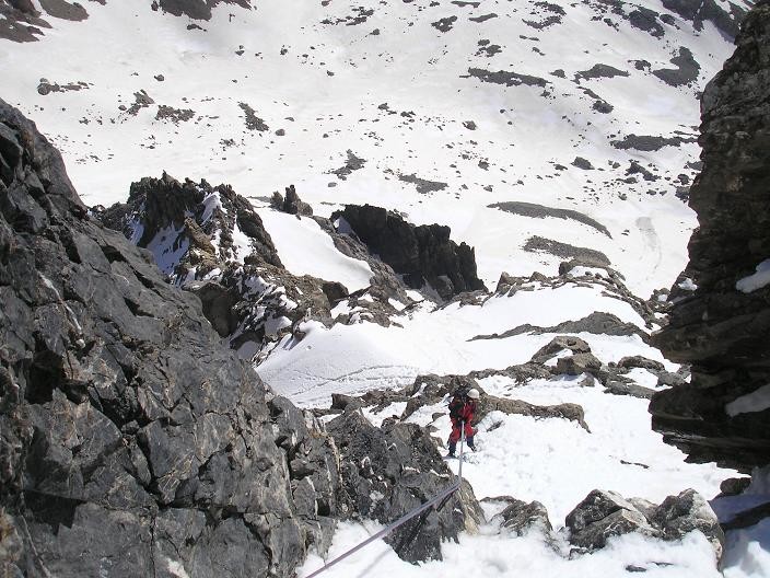 Aprés la base de la cheminée on part vers la gauche sur la photo