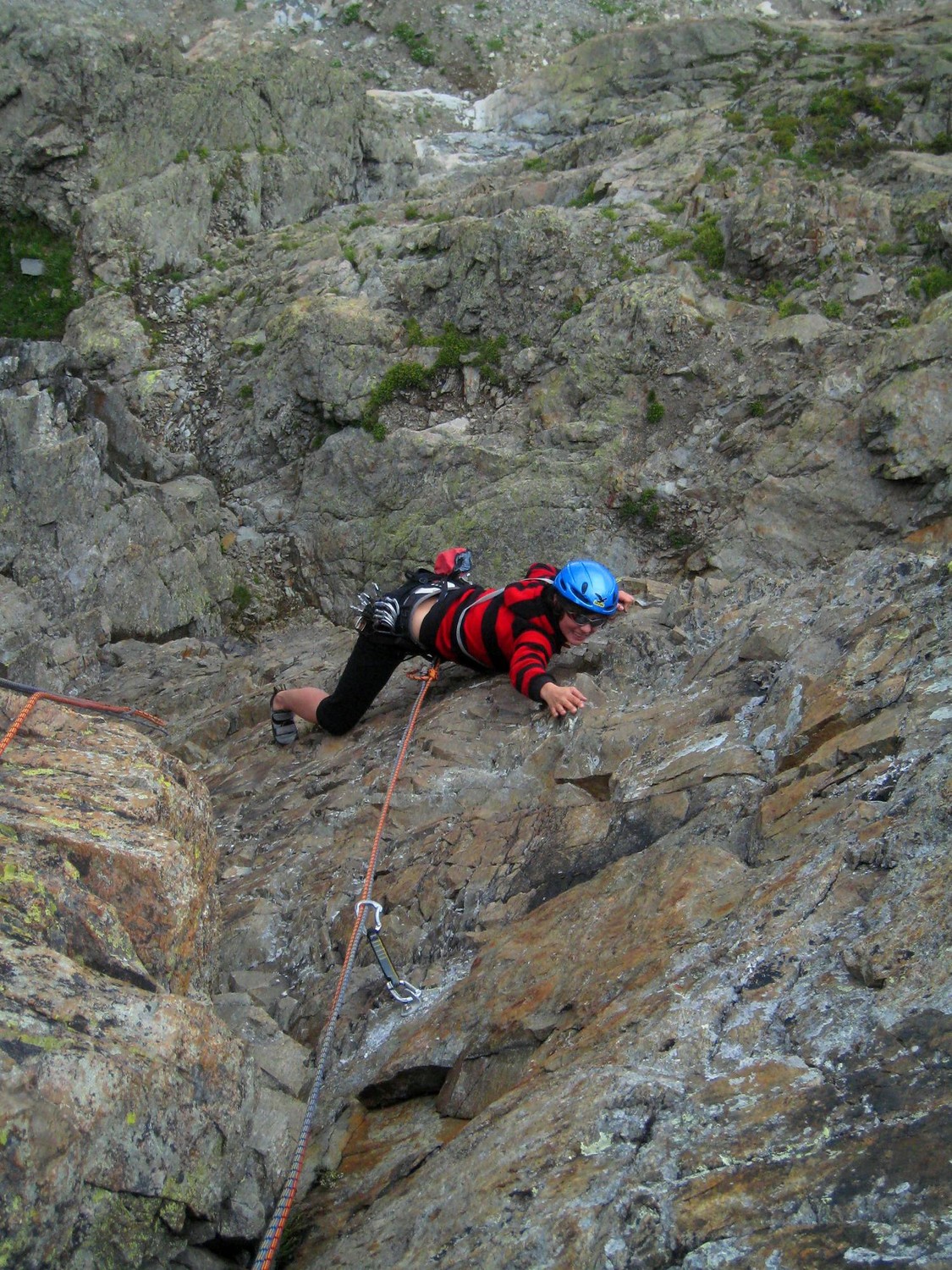 Anne se bat dans la fine sortie de L3 (6a+).