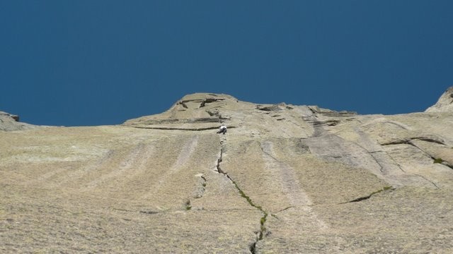 Fissure