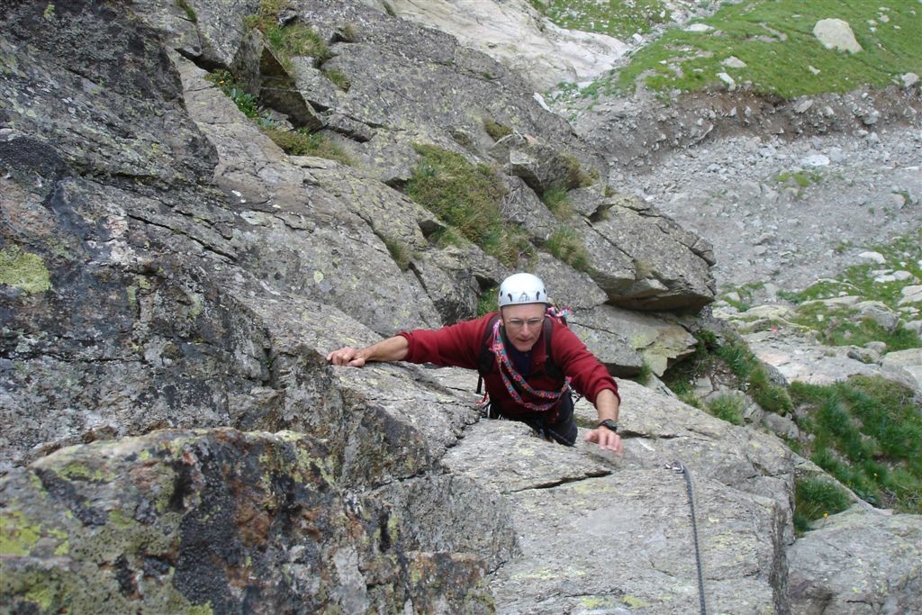 L1, bon rocher bordé par un couloir herbu