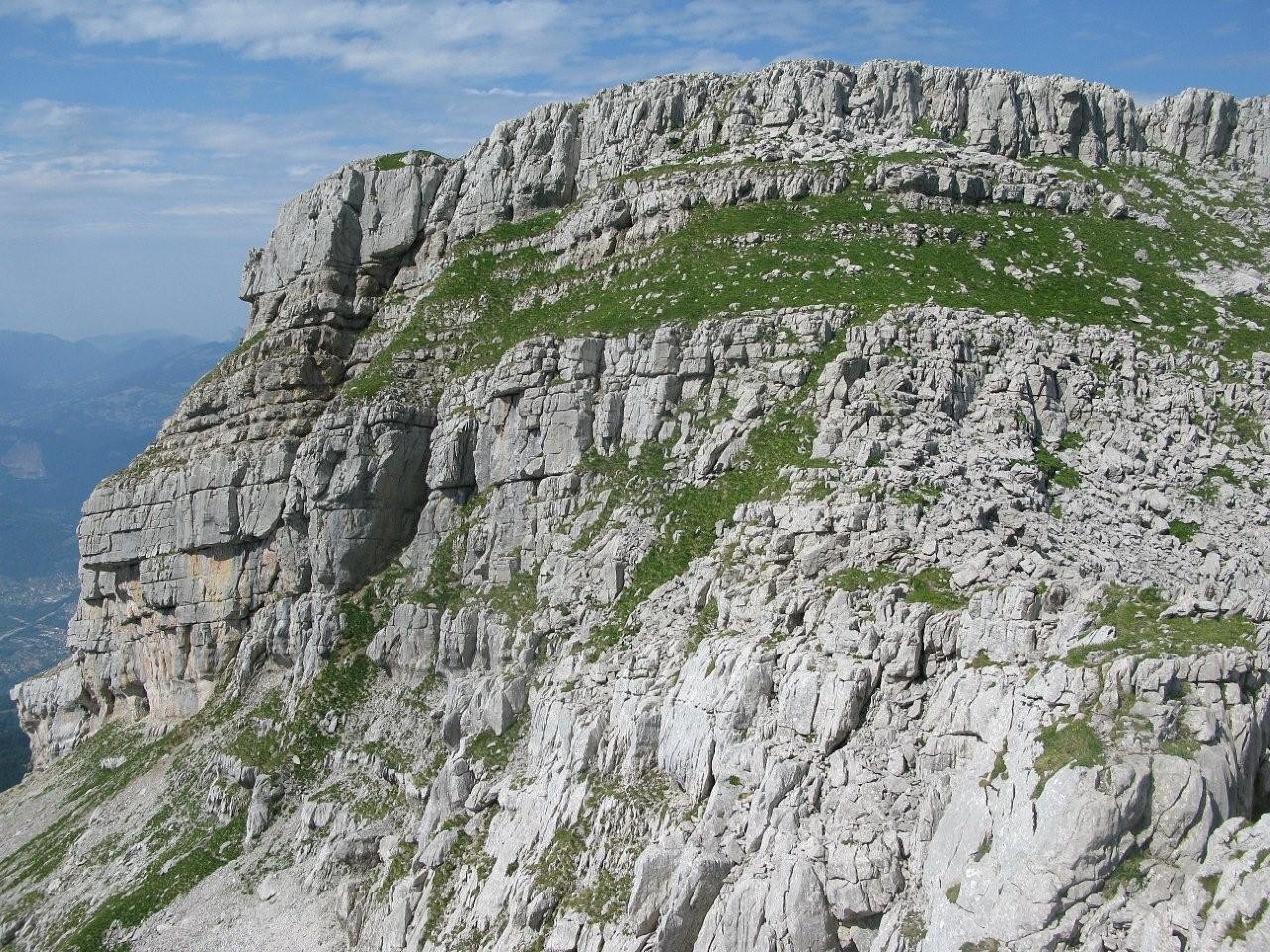 Arrivée à gauche de la combe des Ranges