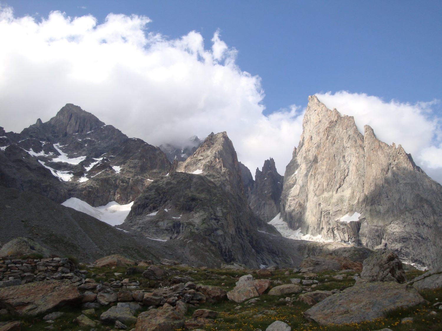 Punta Innominata, Aiguille Croux, Noire de Peuterey