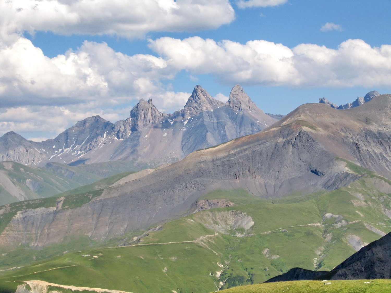 les arves, du vallon du mondor