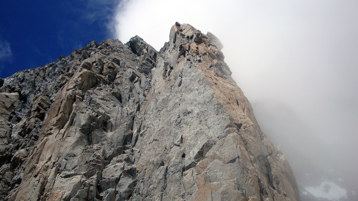 Pilier départ du col E. Rey direction Amédée