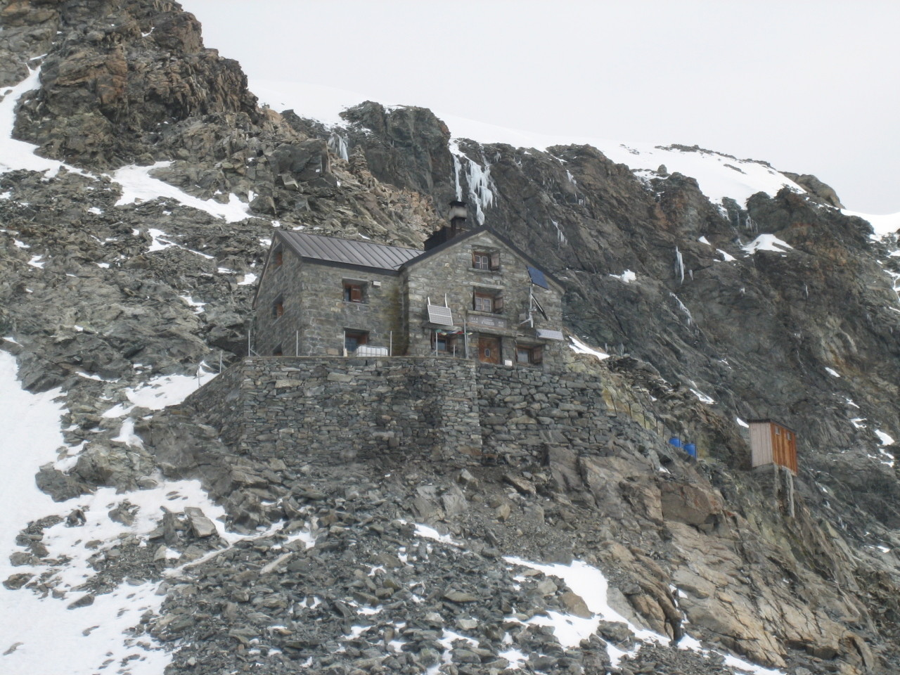Cabane de la Dent Blanche