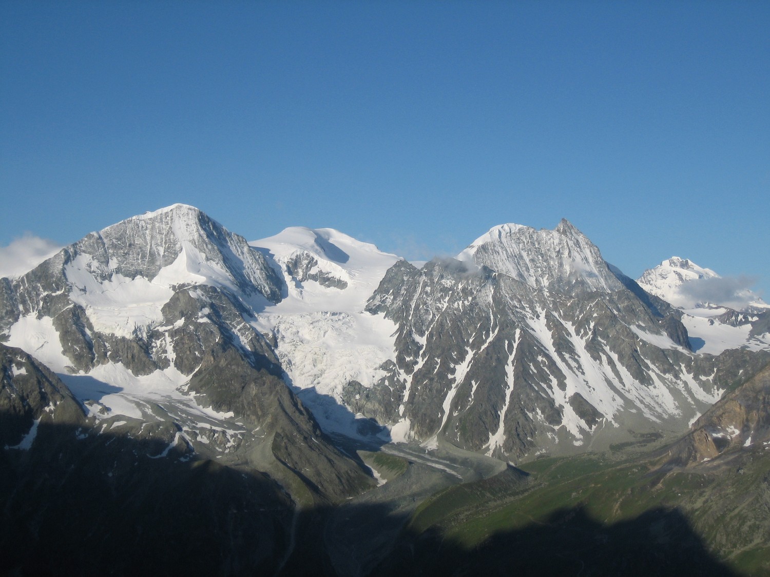 Pigne d'Arolla, Serpentine et Mont Blanc de Cheilon