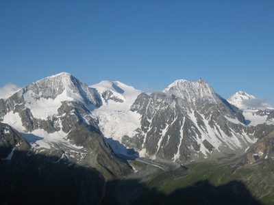 Pigne d'Arolla, Serpentine et Mont Blanc de Cheilon Pigne d'Arolla, Serpentine et Mont Blanc de Cheilon