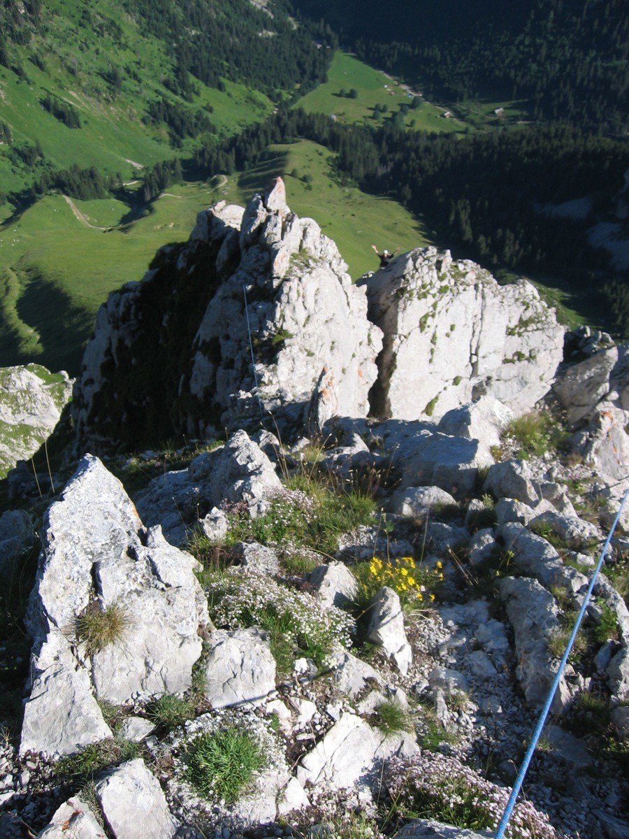 Après les difficultés de l'arête SW des Cornettes