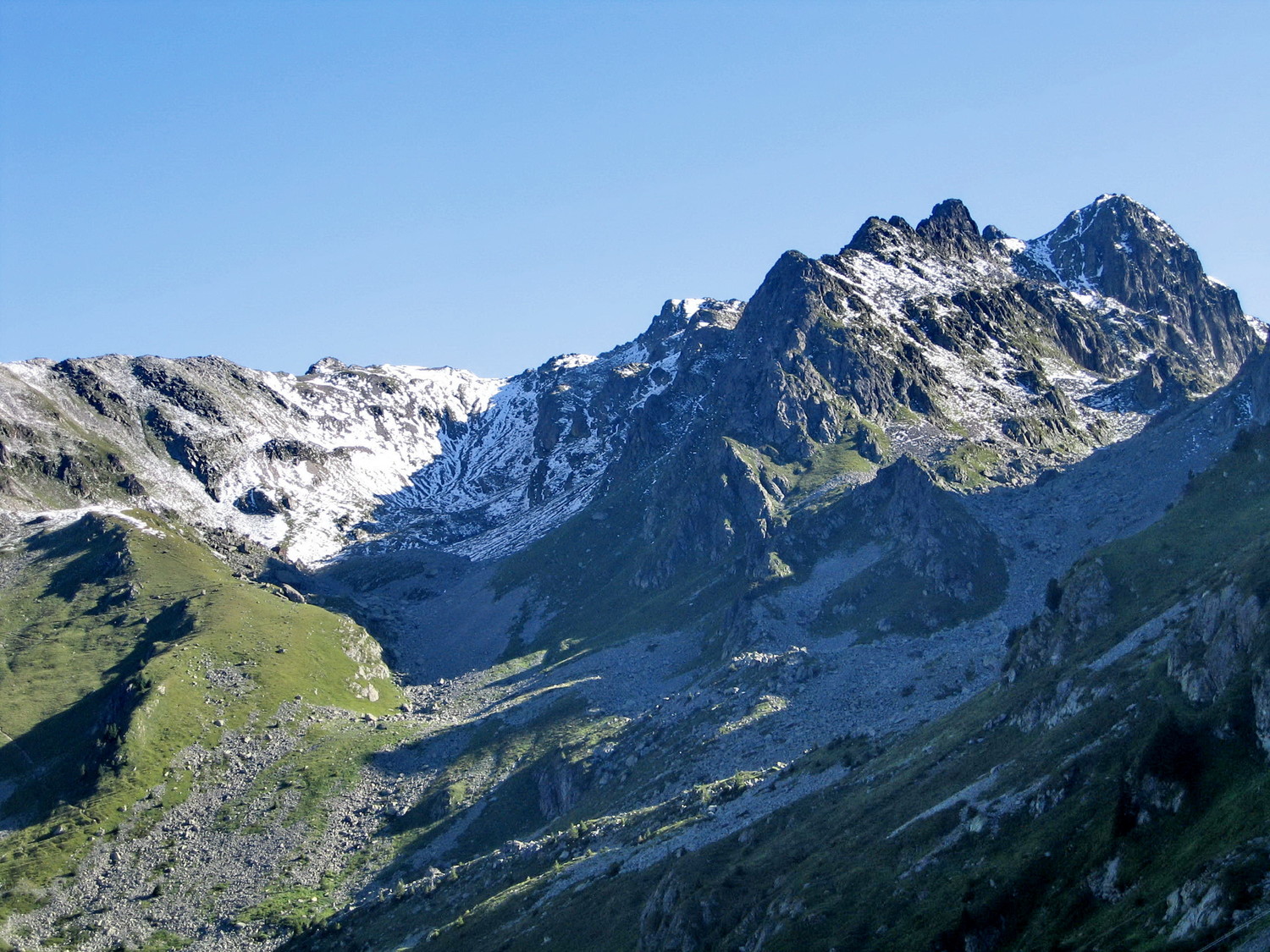 à 9h, la cîme de la jasse est encore bien blanche