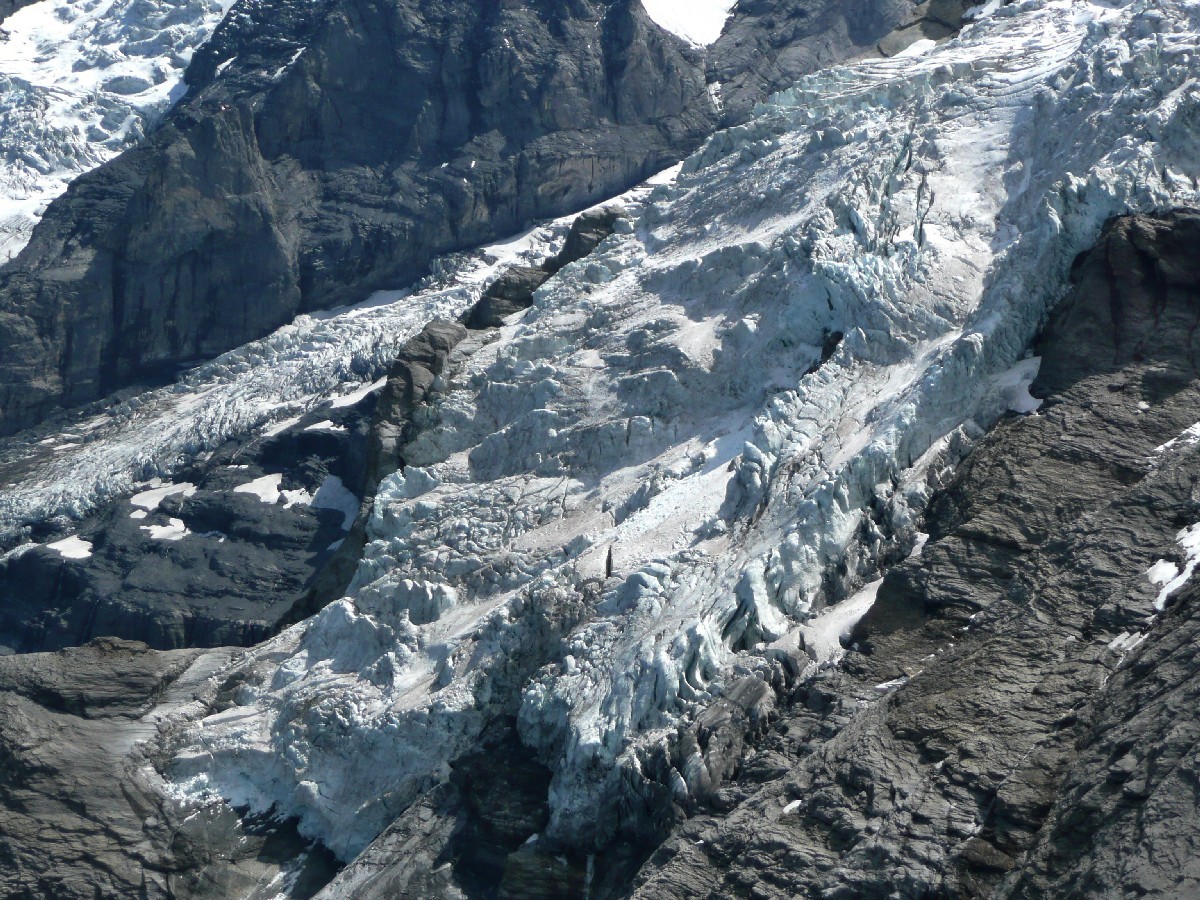 Giesengletscher, en face N de la Jungfrau