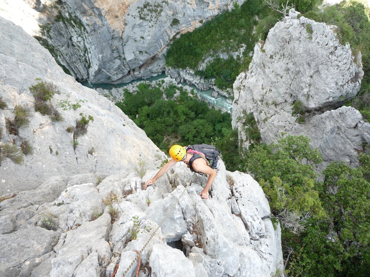 Verdon, l'arche L6 agrémentée de kayak dans le styx