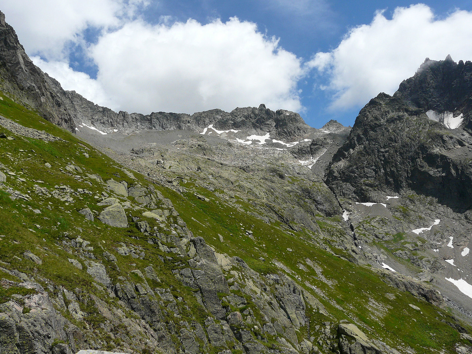 La traversée en direction du col des Crochues
