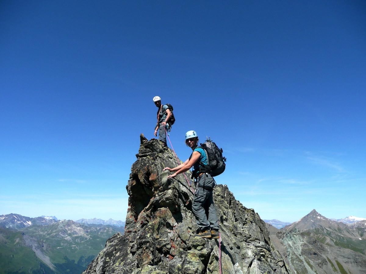 Daniel et Marianne dans la descente des arêtes de Breona
