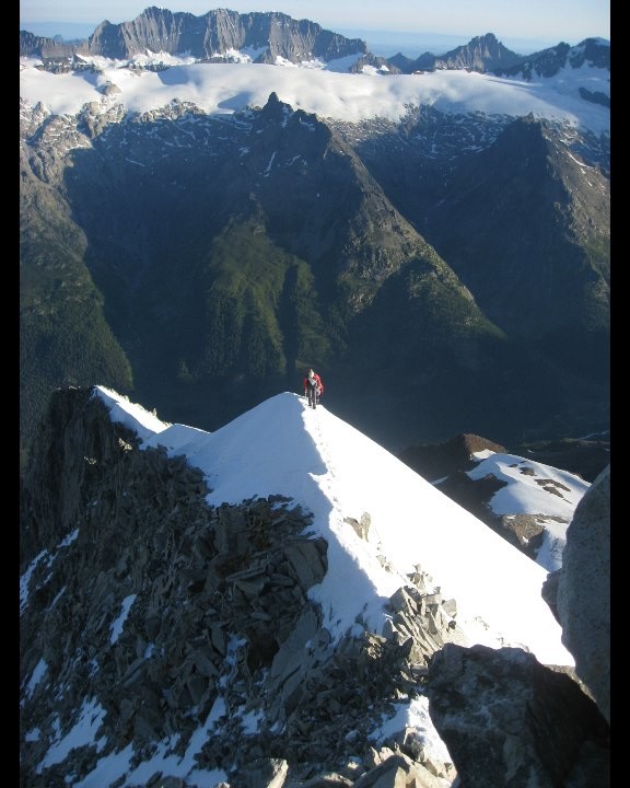 Sur l'arête Nord neigeuse