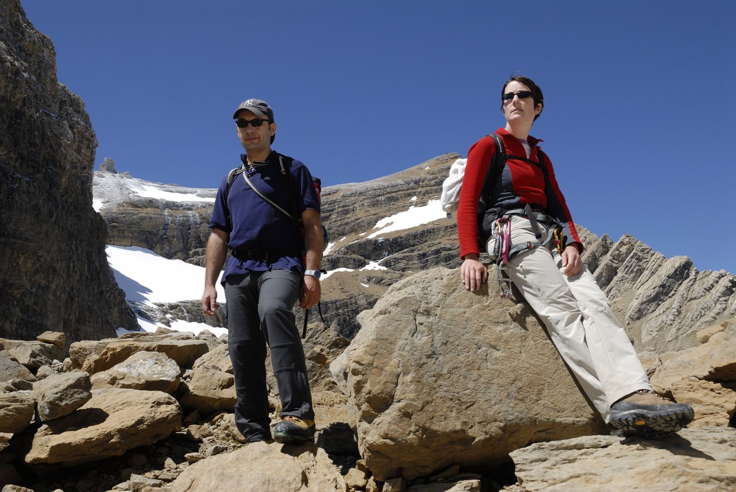 Katell et Péjo devant de Taillon