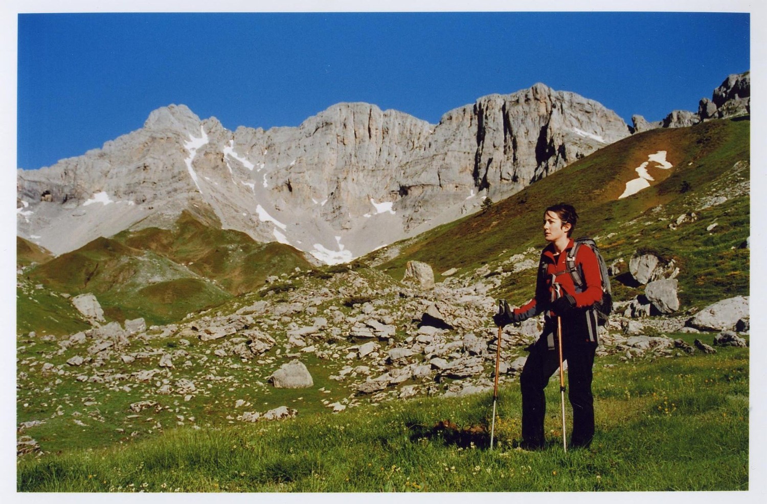 près de la cabane