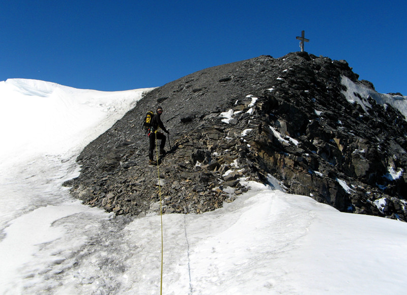 Arrivée au sommet du Piz Russein