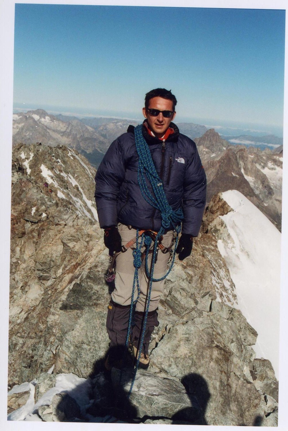 sur l'arête, à 4100m, au début de la redescente