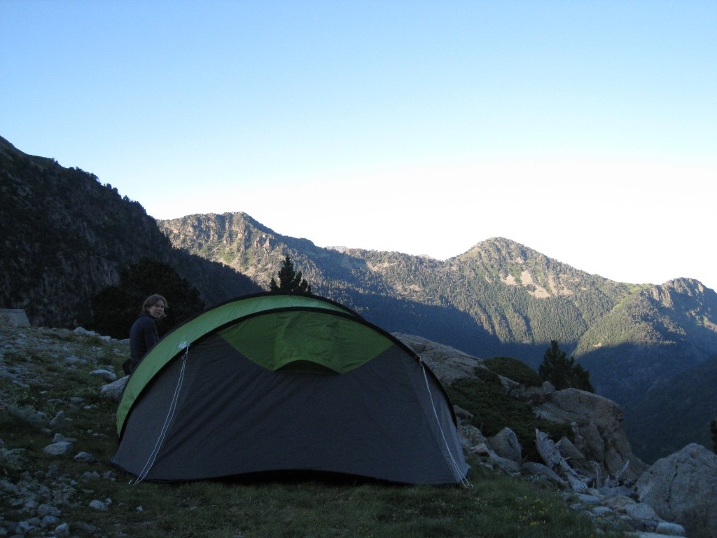 Le camp sous le barrage de Cap de Long