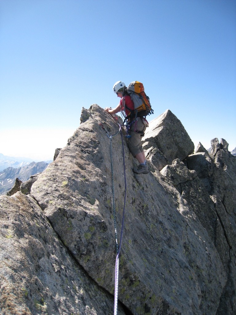 L'arête sommitale dans sa version 'Rasoir au Zinalrothorn'
