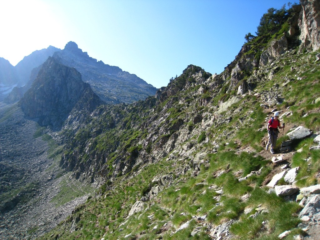 Juste sous le pas du Gat (à droite)
