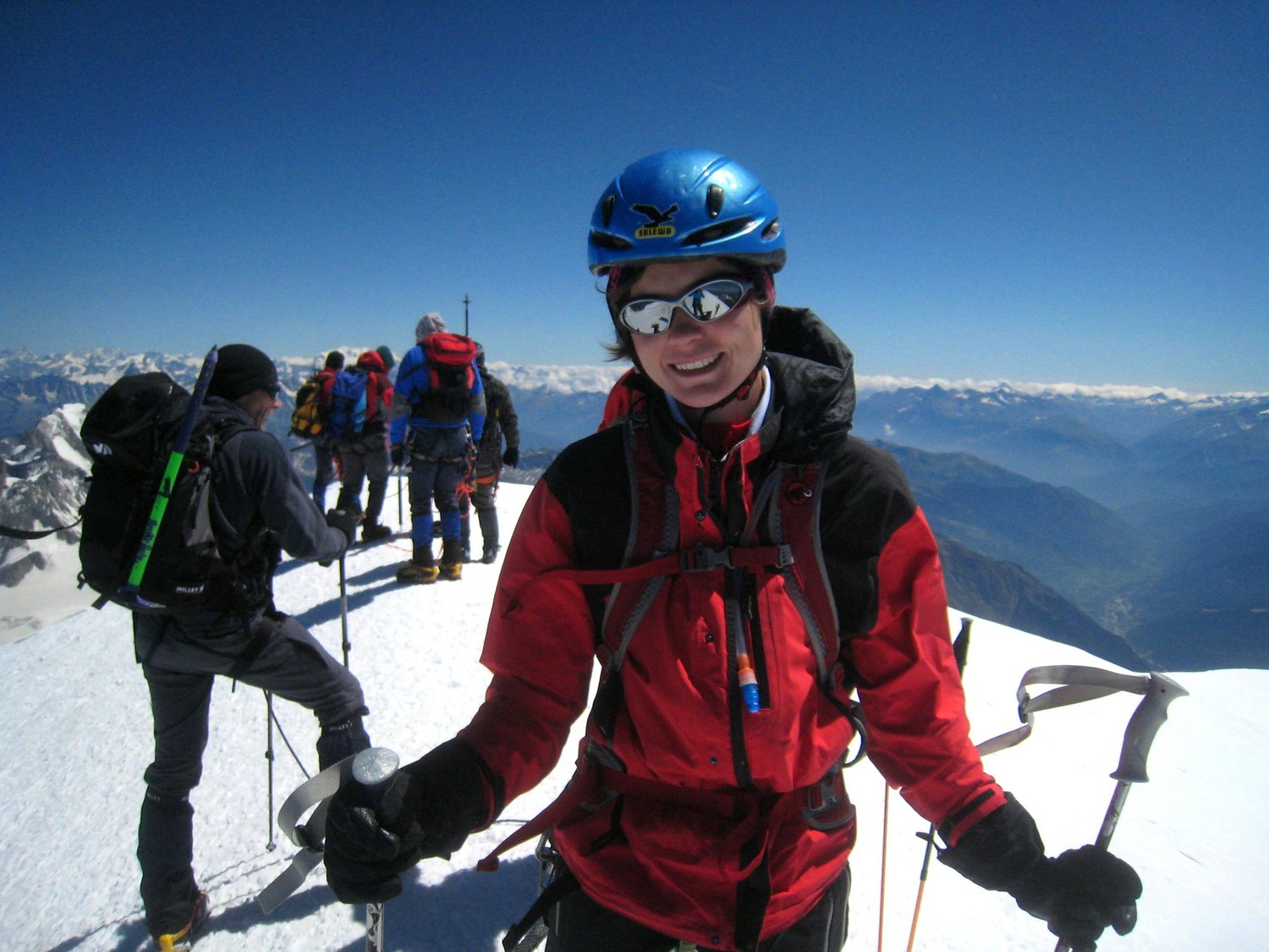 Anne au sommet des Alpes...