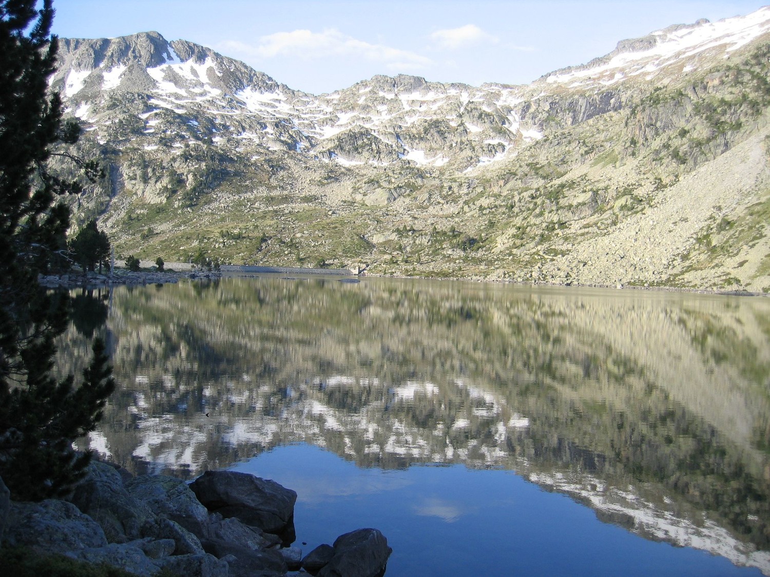 Le lac d'Aubert au matin