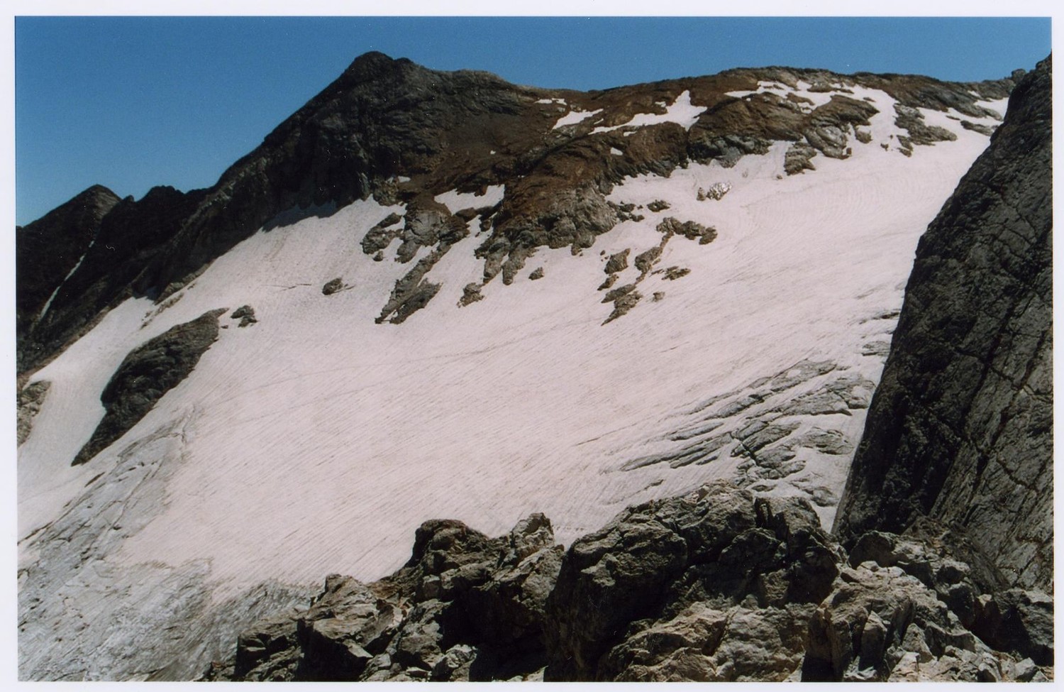 Le glacier d'Ossoue, vu du sommet