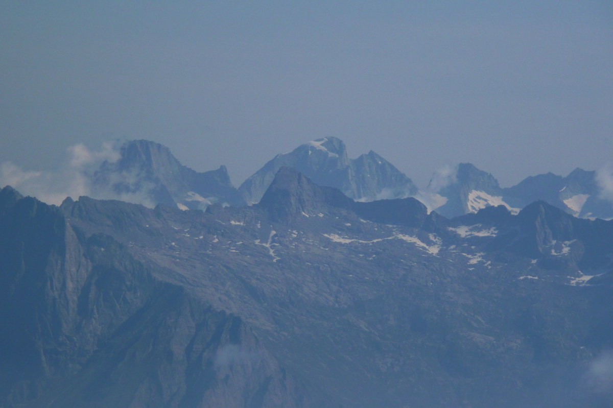 Badile et Cengalo vus du Monte Legnone