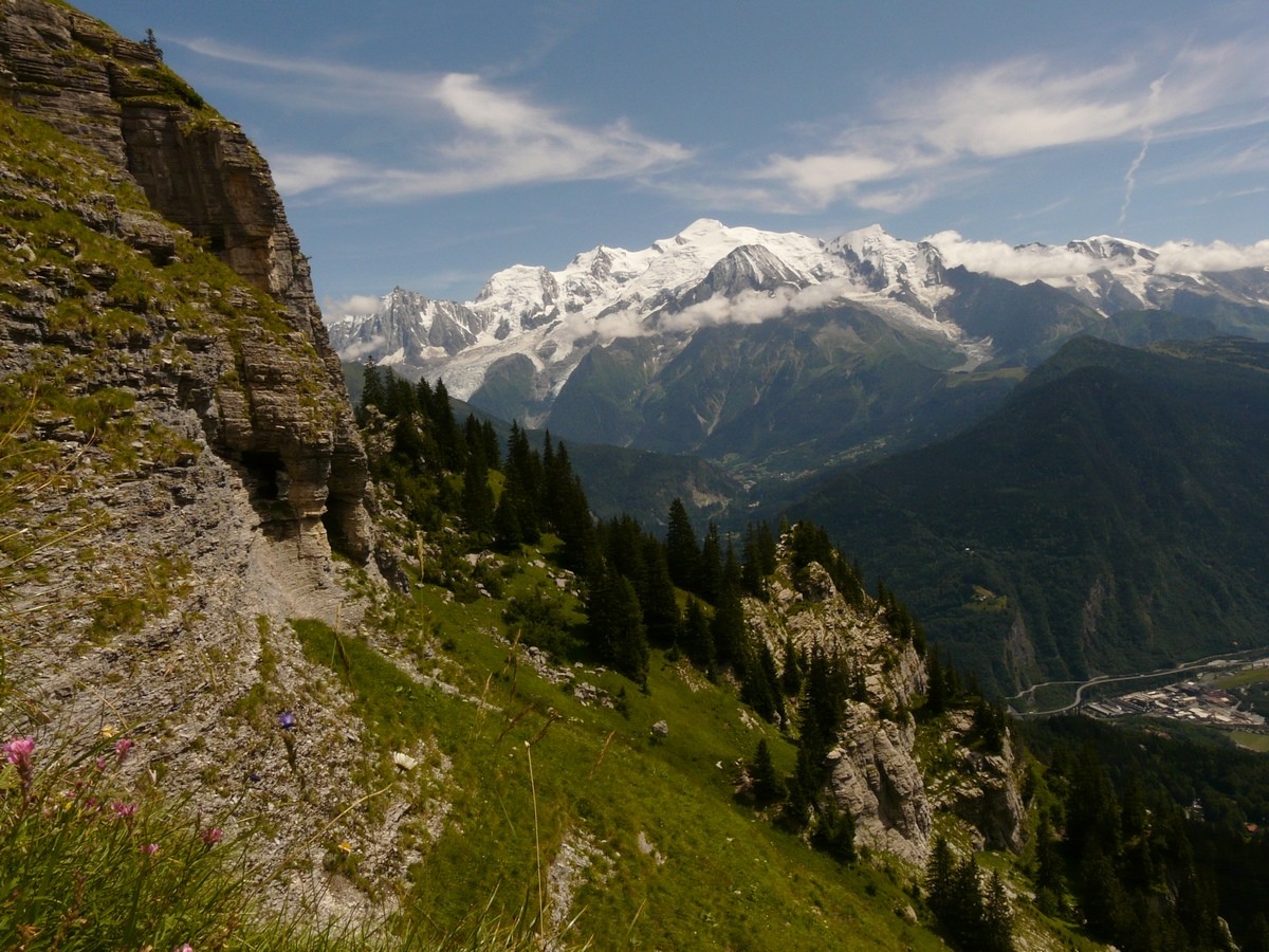 Montée au Chalet de Platé
