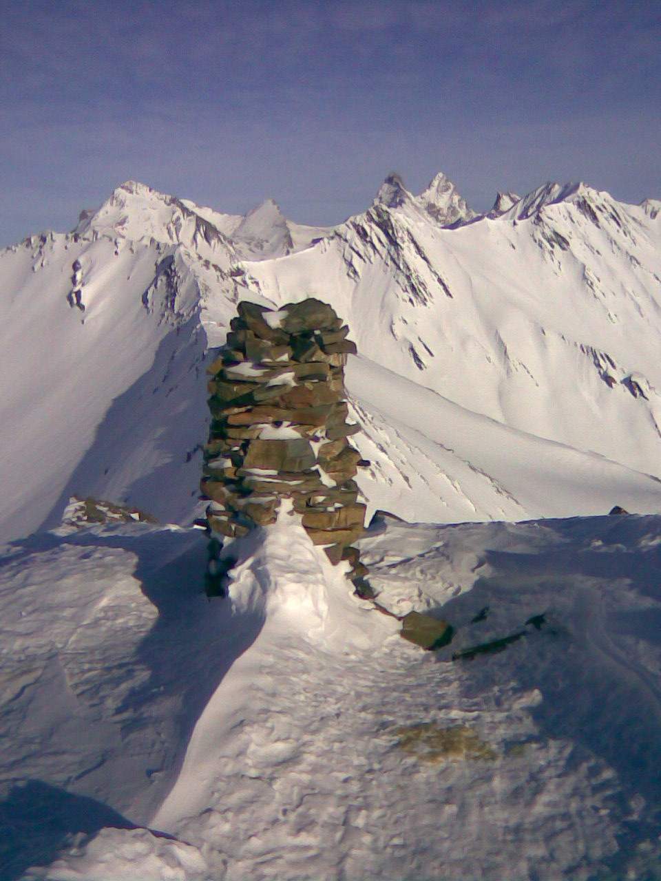 Au sommet vue sur les aiguilles d'arves