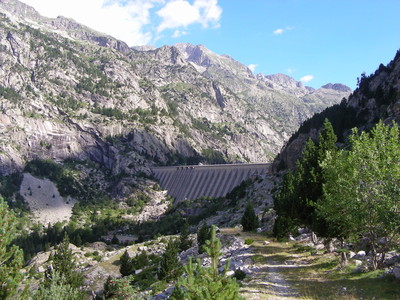 Le barrage de Cavallers Le barrage de Cavallers