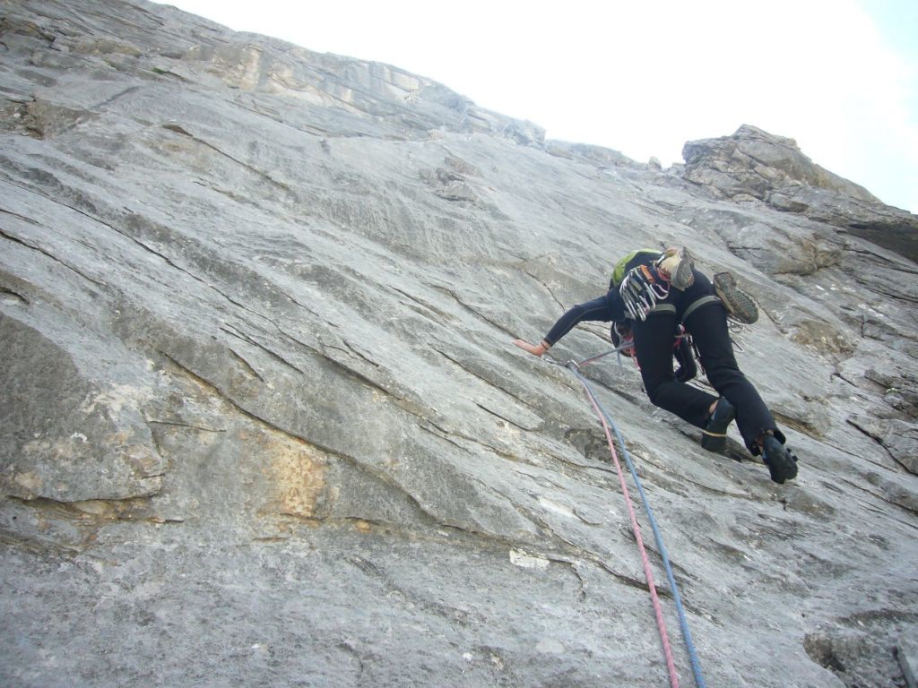 du bon rocher dans le passage difficile