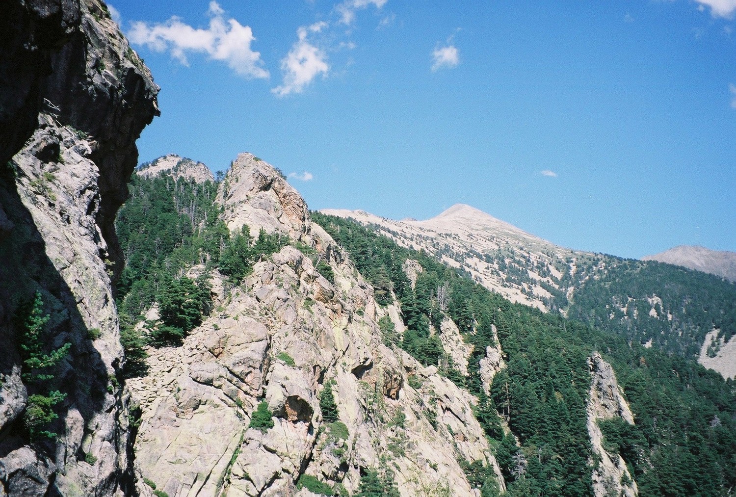 On voit même le Canigou!